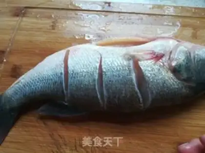 Make Fresh steamed bass step 1