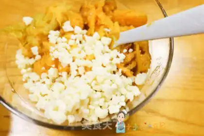 Make Cheese and potatoes step 1