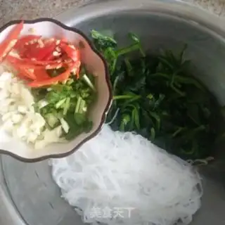 Make A spinach fan step 1
