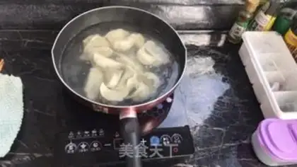 Make Piggy dumplings step 3