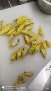 Make Spring rolls step 6