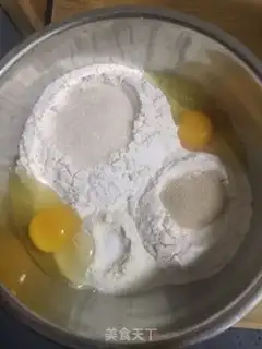 Make Honey buns step 0