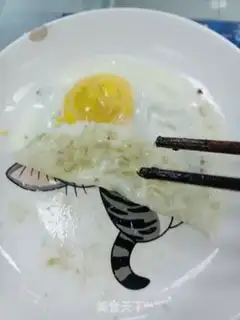 Make Fried eggs step 3