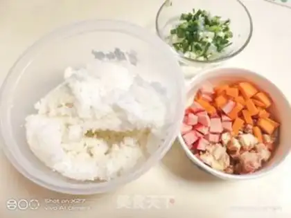 Make Red sausage, rice step 0