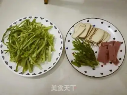 Make Soy dry celery step 0