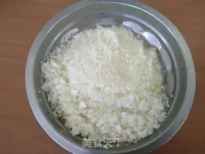 Make Double pork cabbage dumplings step 3