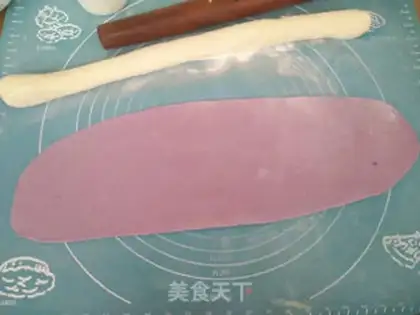 Make Double pork cabbage dumplings step 6