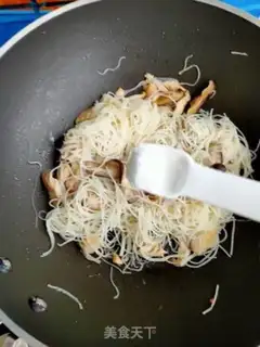 Make Fries chicken fried powder step 7