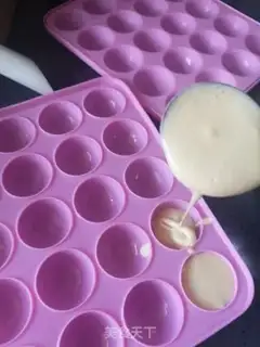 Make Lollipop cake step 6