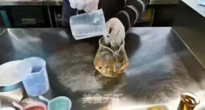 Make Rohango Sydney Honeywater step 1