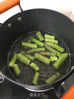 Make Puffed meat salad step 3