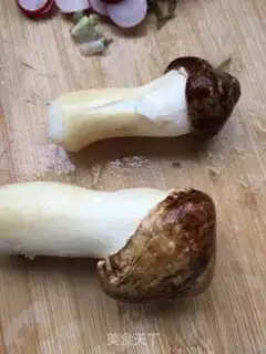 Make Puffed meat salad step 5