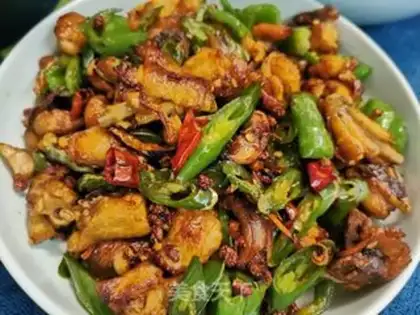 Make Spicy chili chicken step 0