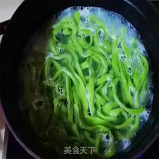 Make Spinach noodles step 2