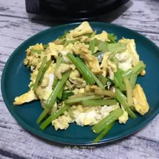 Make Celery fried goose eggs step 9