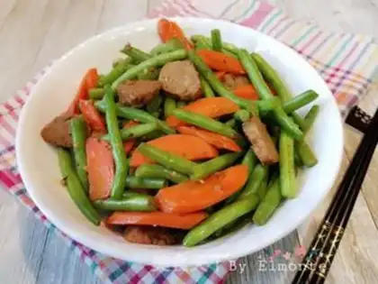 Make Chickenballs. Four season beans step 9