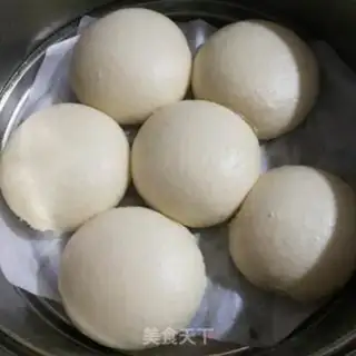 Make Onion buns and white noodles step 11