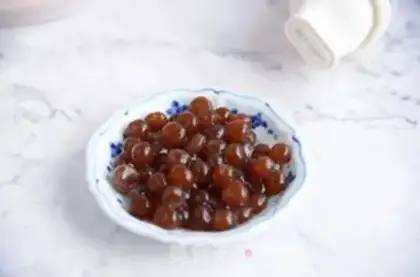 Make Homemade pearl milk tea step 5