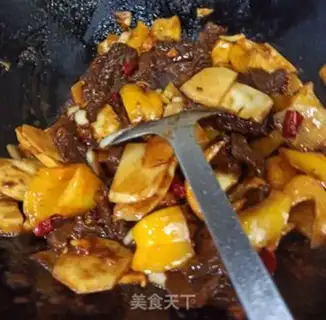 Make Pepper sauce and beef step 8