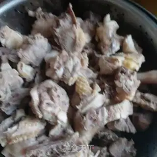 Make Puffy chicken soup step 1