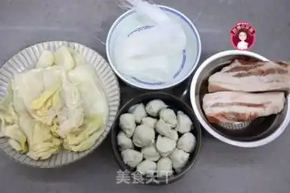 Make Pork sour fan fishballs step 0