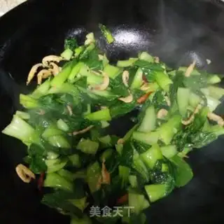 Make Shrimp fried oil step 4