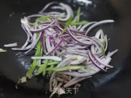 Make Pepper fried egg onions step 5