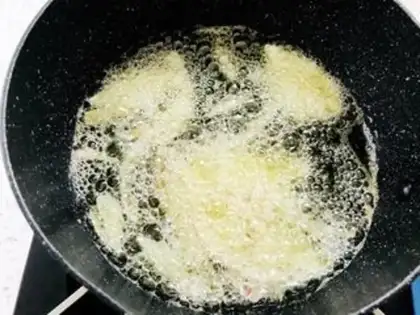 Make Onion noodles step 1