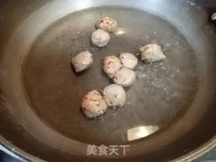 Make Chickenball shrimp powder step 6