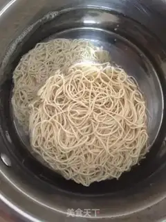 Make Meatball noodles step 1