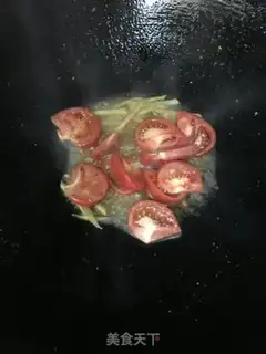 Make Tomato frying the yellowfish step 6