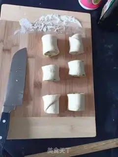 Make Onion rolls step 4