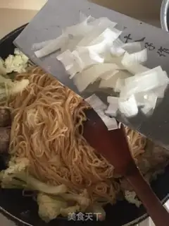 Make Meatball noodles step 9
