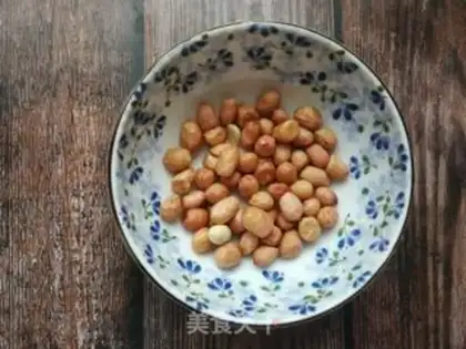 Make Pumpkin guacamole round of peanut rice step 1