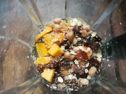 Make Pumpkin guacamole round of peanut rice step 5