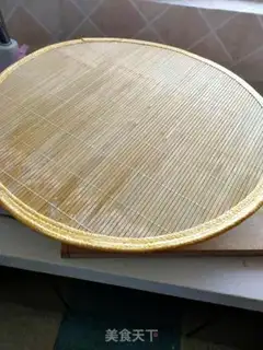Make Hand grab cake step 2