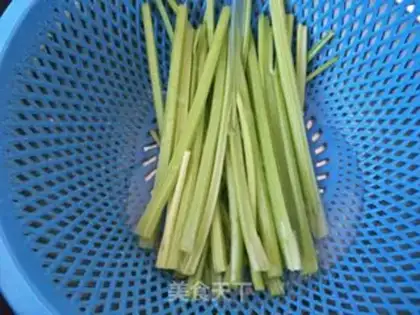 Make Celery and sashimi step 6