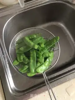 Make Carrot clears Dutch beans step 2