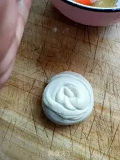 Make Hand grab cake step 7