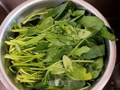 Make Skinny shrimp egg dumplings step 1