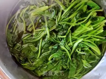 Make Skinny shrimp egg dumplings step 2