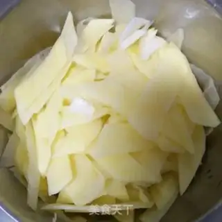 Make Five sauerkraut with potatoes step 0
