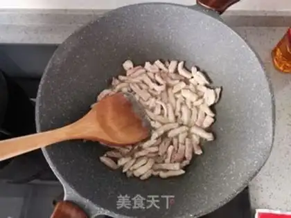 Make Pork bean horn noodles step 3