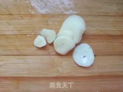 Make Tomato eggs for noodles step 2
