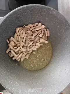 Make Pork bean horn noodles step 4