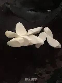 Make Cream potatoes, soup step 1