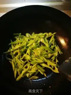 Make Tomato eggs for noodles step 4