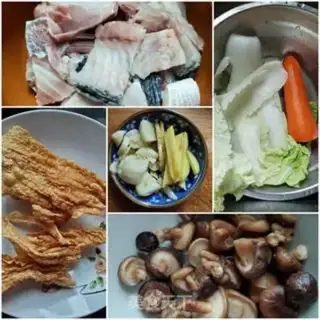 Make Fish bones, carrots and cabbage step 0