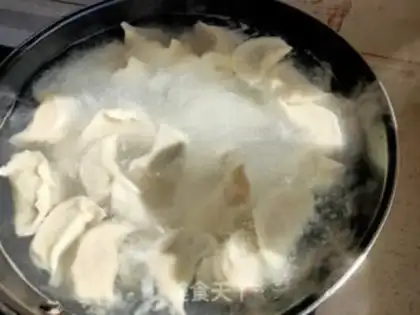Make Skinny shrimp egg dumplings step 12