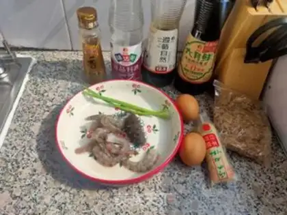 Make Seafood steamed eggs step 0